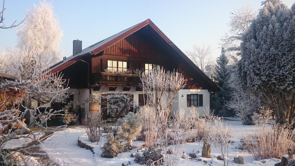 Apartment Haus Merlin Am Boeckelsberg Weimar  Esterno foto