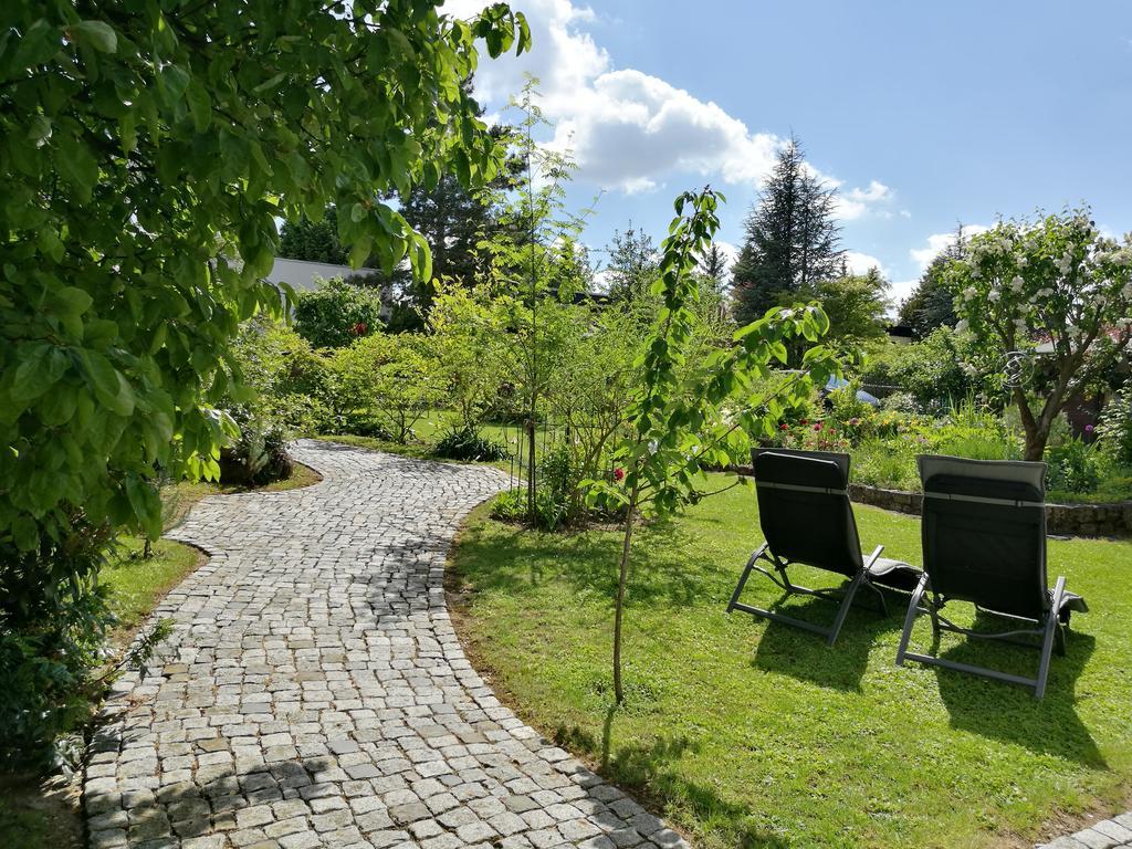 Apartment Haus Merlin Am Boeckelsberg Weimar  Esterno foto